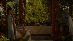 extant_GameOfThrones_4x02-TheLionAndTheRose_1587