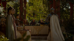 extant_GameOfThrones_4x02-TheLionAndTheRose_1588