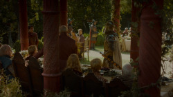 extant_GameOfThrones_4x02-TheLionAndTheRose_1597