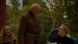 extant_GameOfThrones_4x02-TheLionAndTheRose_1599