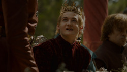 extant_GameOfThrones_4x02-TheLionAndTheRose_1604