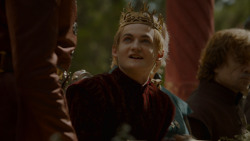 extant_GameOfThrones_4x02-TheLionAndTheRose_1605