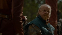 extant_GameOfThrones_4x02-TheLionAndTheRose_1610
