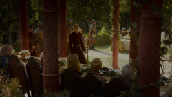 extant_GameOfThrones_4x02-TheLionAndTheRose_1614