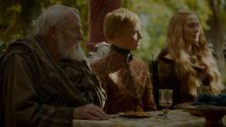 extant_GameOfThrones_4x02-TheLionAndTheRose_1632