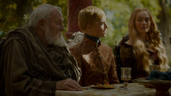 extant_GameOfThrones_4x02-TheLionAndTheRose_1634