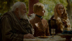 extant_GameOfThrones_4x02-TheLionAndTheRose_1635