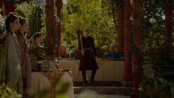 extant_GameOfThrones_4x02-TheLionAndTheRose_1640