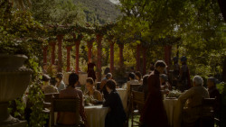 extant_GameOfThrones_4x02-TheLionAndTheRose_1674