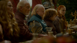 extant_GameOfThrones_4x02-TheLionAndTheRose_1692