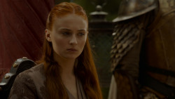 extant_GameOfThrones_4x02-TheLionAndTheRose_1697