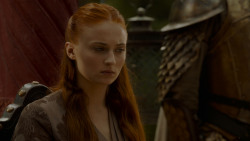 extant_GameOfThrones_4x02-TheLionAndTheRose_1698