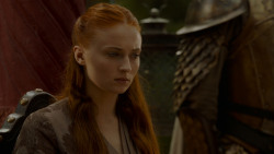 extant_GameOfThrones_4x02-TheLionAndTheRose_1700