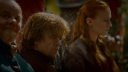 extant_GameOfThrones_4x02-TheLionAndTheRose_1707