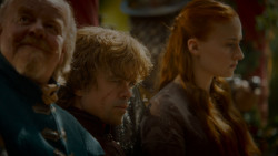 extant_GameOfThrones_4x02-TheLionAndTheRose_1708