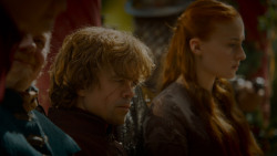 extant_GameOfThrones_4x02-TheLionAndTheRose_1710