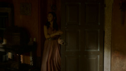 extant_GameOfThrones_4x02-TheLionAndTheRose_1734