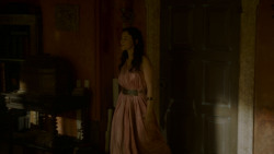 extant_GameOfThrones_4x02-TheLionAndTheRose_1740