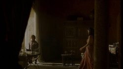 extant_GameOfThrones_4x02-TheLionAndTheRose_1744