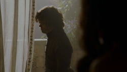 extant_GameOfThrones_4x02-TheLionAndTheRose_1755