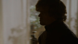extant_GameOfThrones_4x02-TheLionAndTheRose_1759