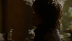 extant_GameOfThrones_4x02-TheLionAndTheRose_1761