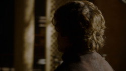 extant_GameOfThrones_4x02-TheLionAndTheRose_1762