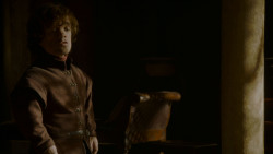 extant_GameOfThrones_4x02-TheLionAndTheRose_1770