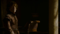 extant_GameOfThrones_4x02-TheLionAndTheRose_1771