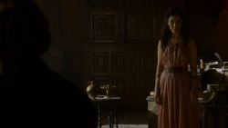 extant_GameOfThrones_4x02-TheLionAndTheRose_1777