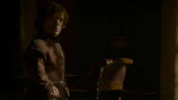 extant_GameOfThrones_4x02-TheLionAndTheRose_1780