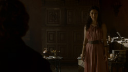 extant_GameOfThrones_4x02-TheLionAndTheRose_1789