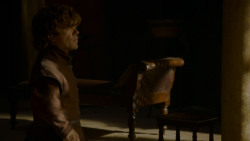 extant_GameOfThrones_4x02-TheLionAndTheRose_1796