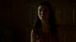 extant_GameOfThrones_4x02-TheLionAndTheRose_1826
