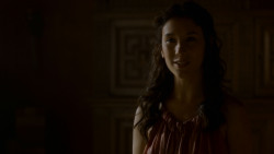 extant_GameOfThrones_4x02-TheLionAndTheRose_1831