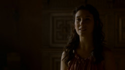 extant_GameOfThrones_4x02-TheLionAndTheRose_1849
