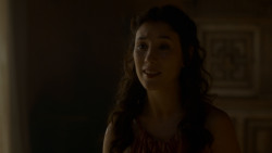 extant_GameOfThrones_4x02-TheLionAndTheRose_1863