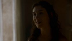 extant_GameOfThrones_4x02-TheLionAndTheRose_1865