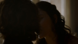 extant_GameOfThrones_4x02-TheLionAndTheRose_1867