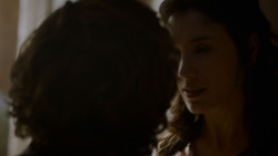 extant_GameOfThrones_4x02-TheLionAndTheRose_1868