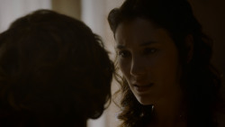 extant_GameOfThrones_4x02-TheLionAndTheRose_1882