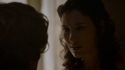 extant_GameOfThrones_4x02-TheLionAndTheRose_1883