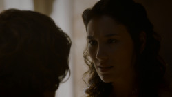 extant_GameOfThrones_4x02-TheLionAndTheRose_1885