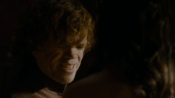 extant_GameOfThrones_4x02-TheLionAndTheRose_1887