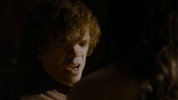 extant_GameOfThrones_4x02-TheLionAndTheRose_1894