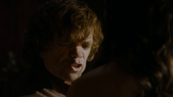 extant_GameOfThrones_4x02-TheLionAndTheRose_1897