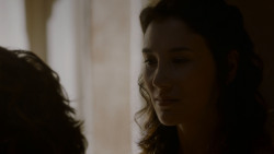 extant_GameOfThrones_4x02-TheLionAndTheRose_1907
