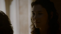extant_GameOfThrones_4x02-TheLionAndTheRose_1908