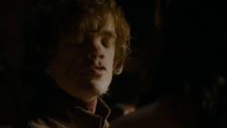 extant_GameOfThrones_4x02-TheLionAndTheRose_1916