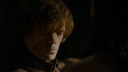 extant_GameOfThrones_4x02-TheLionAndTheRose_1927